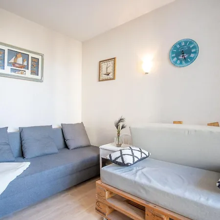 Port Arcachon-7 By Interhome